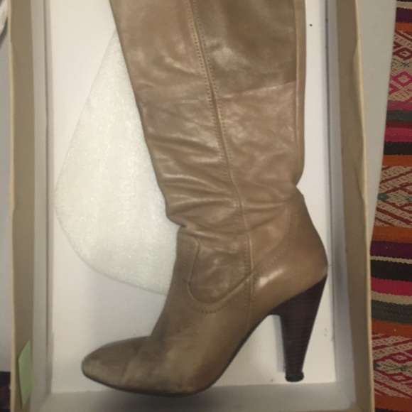 Jessica Simpson high heeled boots - Picture 2 of 6